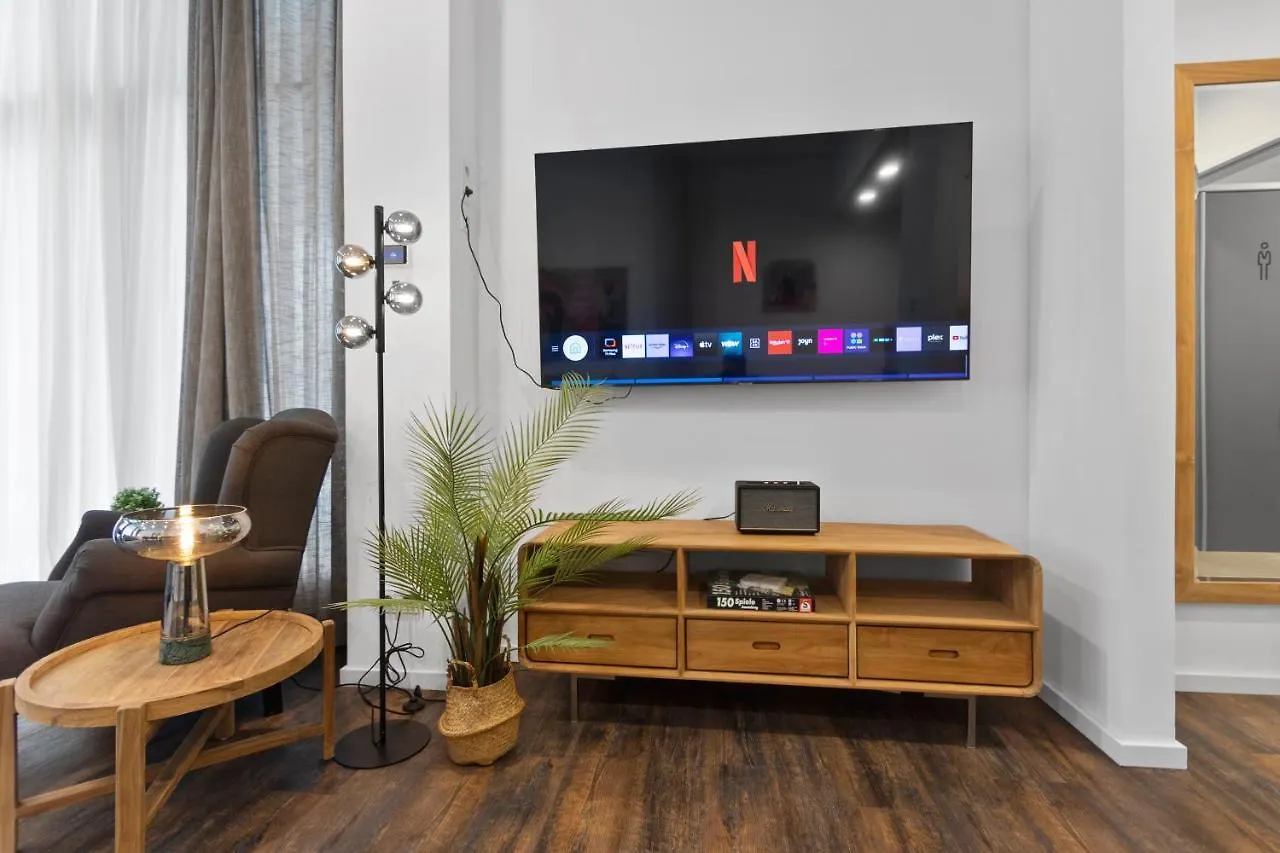 Flatista Homes - Aubing Munich Appartement
